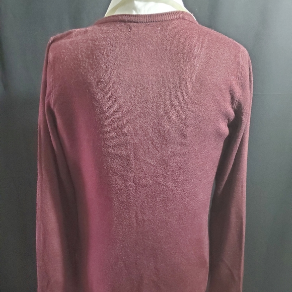 New York & Company V-Neck Sweater SET - Medium - Red, Orange, & Burgundy - Picture 15 of 16